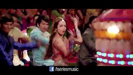 'Fashion Khatam Mujhpe' Video Song  Dolly Ki Doli  T-series