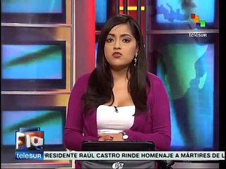 Maestros y policías se enfrentan ante visita de Peña Nieto a Oaxaca