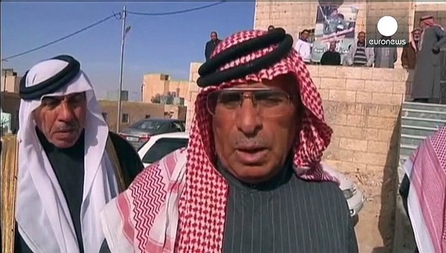 پدر خلبان اسیر اردنی از داعش خواست تا با پسرش به خوبی رفتار شود