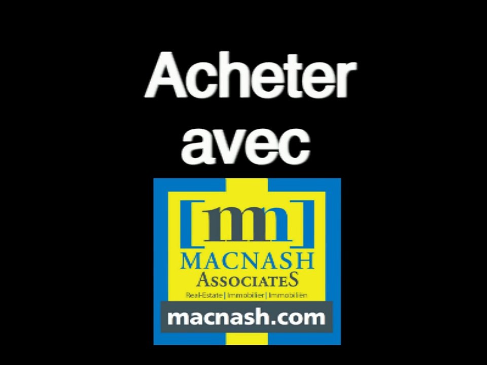 A Vendre parking à 1050 Bruxelles dans le quartier de la place du Chatelain à Ixelles, garage et parking pour une voiture et auto dans une cour couverte, un emplacement dans un îlot à 2 pas de rue du Bailly, Faider, du Page, de Livourne et de l'Av Louise