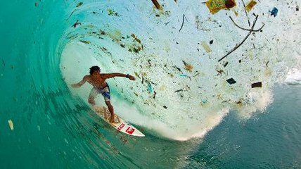 Dead Ocean: Plastic Pollution is Worse Than an Oil Spill