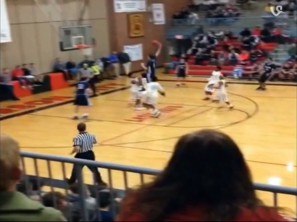 Michael Porter Jr dunk de la ligne des lancers francs à seulement 16 ans !