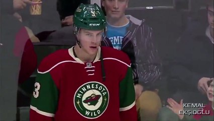 Tuttuğu Takımın Oyuncusu El Salladı Diye Çok Mutlu Olan Çocuk