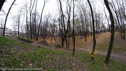 Ne jamais passer en premier sur un jump en vélo