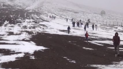 Karacadağ Kayak Merkezi'nde "Kar" Sıkıntısı