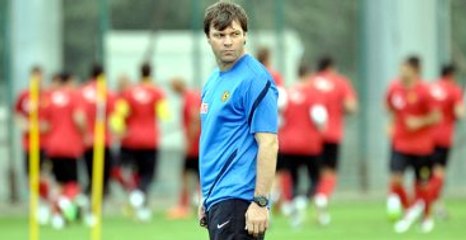 Eskişehirspor Teknik Direktörü Ertuğrul Sağlam İstifa Etti