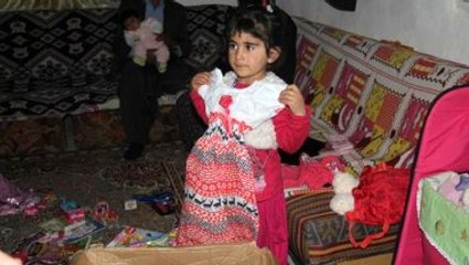 Oyuncak Vitrinine Bakan Merve'ye Yurdun Dört Bir Yanından Hediye Yağdı