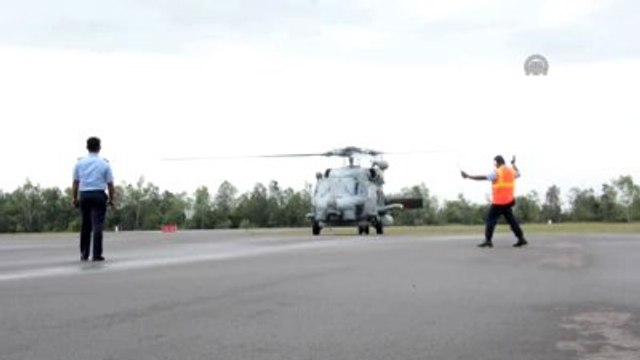 Airasia Uçağında Sürdürülen Arama Çalışmalarında Çıkarılan Cesetler