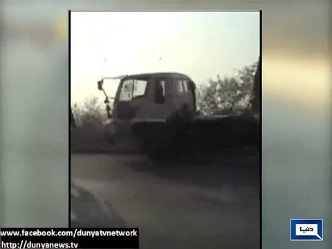 Pakistani Stops 22 Wheeler Brake-Failed Truck on Lahore - Islamabad Motorway