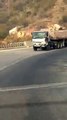 Man Stops 22 wheeler Break-failed Truck On Motorway