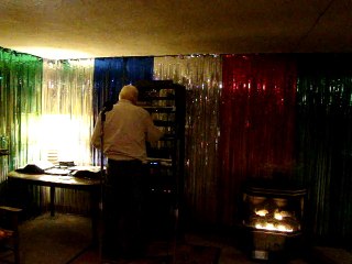 Kim Kennedy singing "Mama's Broken Heart" by Miranda Lambert (cover)