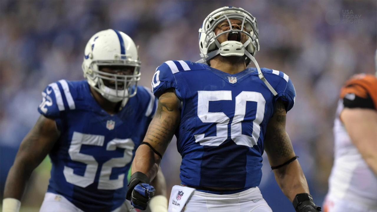 Colts top Bengals, set up showdown with Peyton Manning