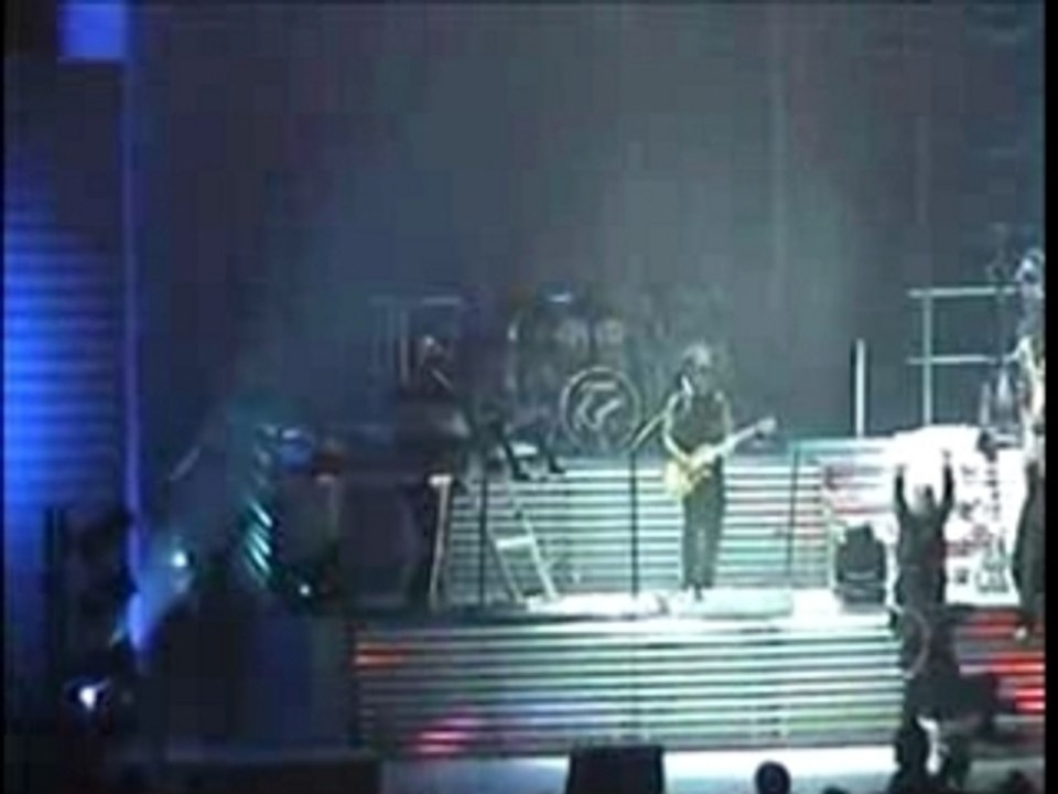 Nelly Furtado (Forest National) [2]