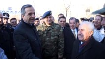 Yunanistan Başbakanı Samaras'dan Vali Şahin'e Sınırda Yeni Yıl Kutlaması
