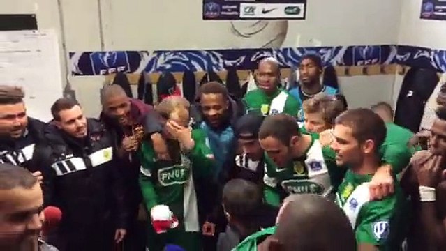 Football : la joie des joueurs de Consolat dans les vestiaires