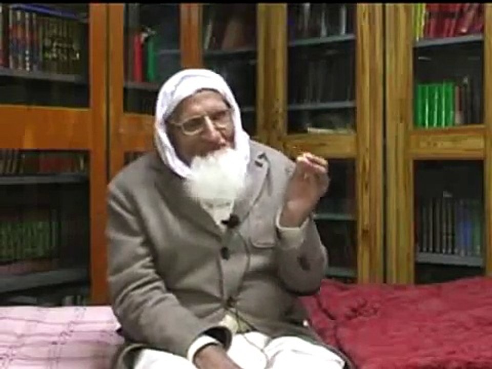 ALLAH Paak nay Zameen o Aasmaan Chay Din Main Banaey - maulana ishaq urdu