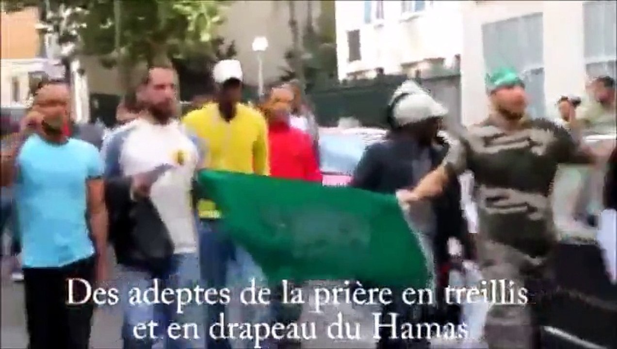 Ils se baladent dans les rues de Paris au son de «Allahu akbar» en brandissant un drapeau du Hamas