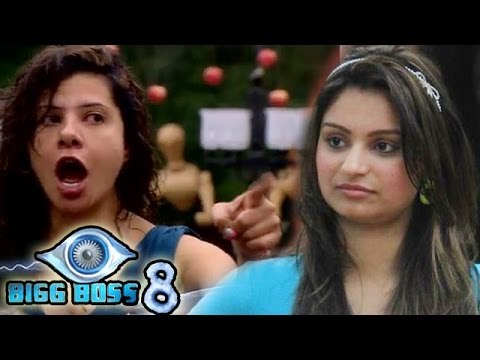 Sambhavna Seth Throws Her Shoe @ Dimpy Ganguly