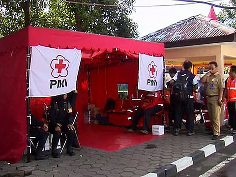 Тела 34 жертв авиакатастрофы AirAsia доставлены в Сурабаю