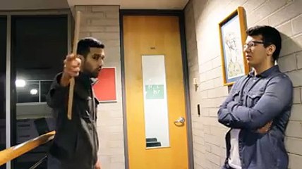 Zaid Ali teaching students.