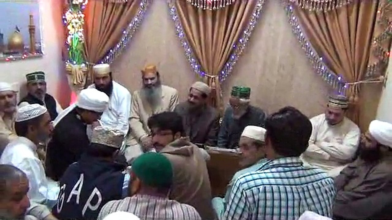 Shahid Mahmoud Sahib~Urdu Naat~Nabi Nabi bas Pukarta houn