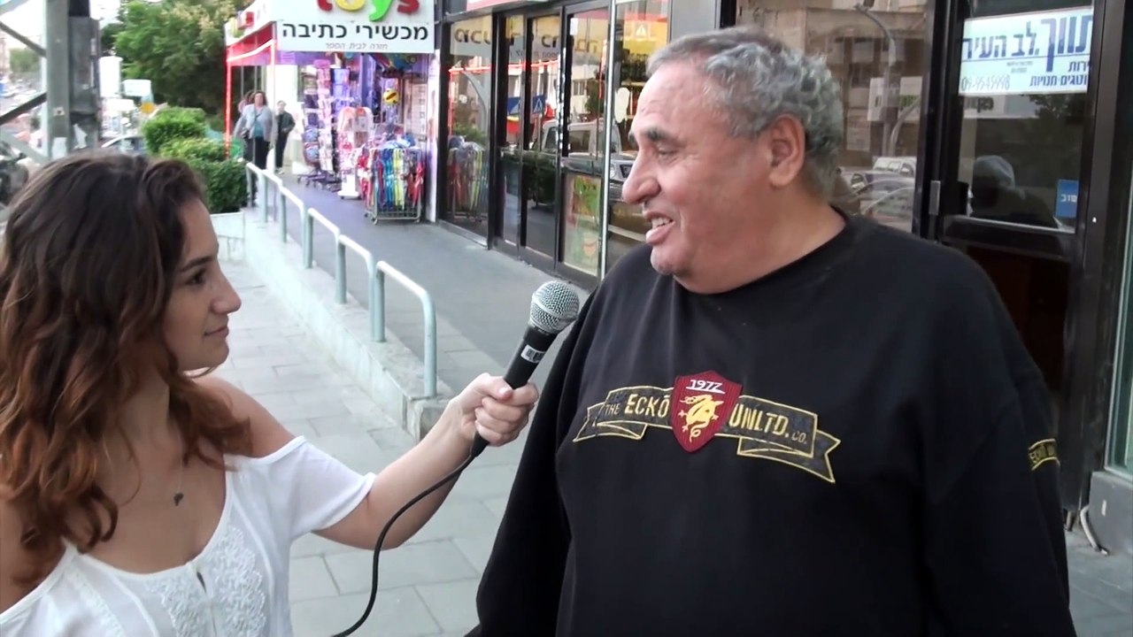Awkward Microphone Prank