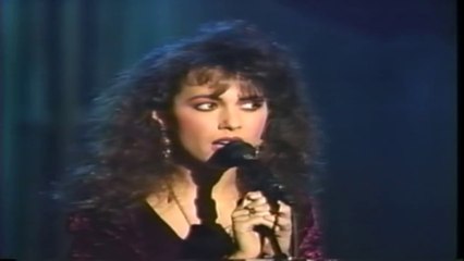 BANGLES - ETERNAL FLAME - LIVE VERSION