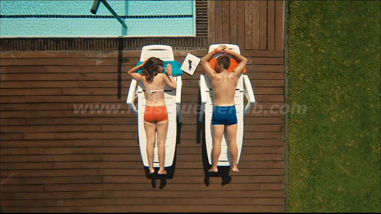 pub easyJet 2015 [HQ]