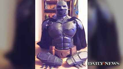 UK Cosplayer 3D Prints Batman Dark Knight Batsuit