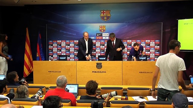 Barcelona sack Zubizarreta, Puyol quits