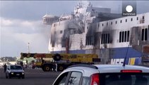 Sigue activo el incendio en el ferry 
