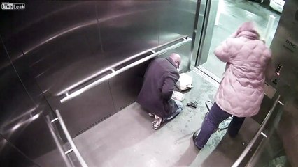 Police Officer Shoots Himself In Elevator