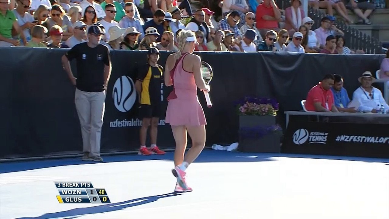 Auckland: Wozniacki problemlos in Runde zwei