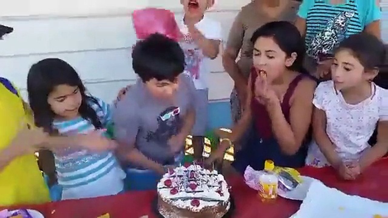Sa mère gâche son anniversaire !
