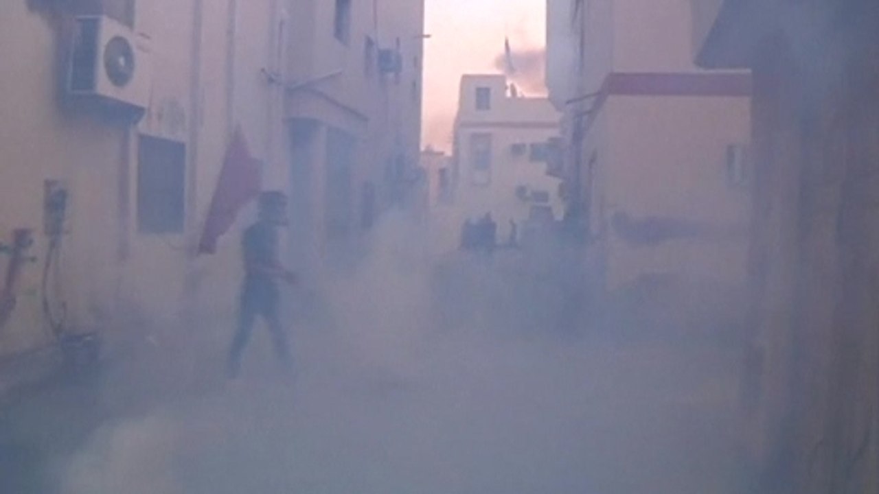 Bahrain Protests continue, opposition leader's detention extended