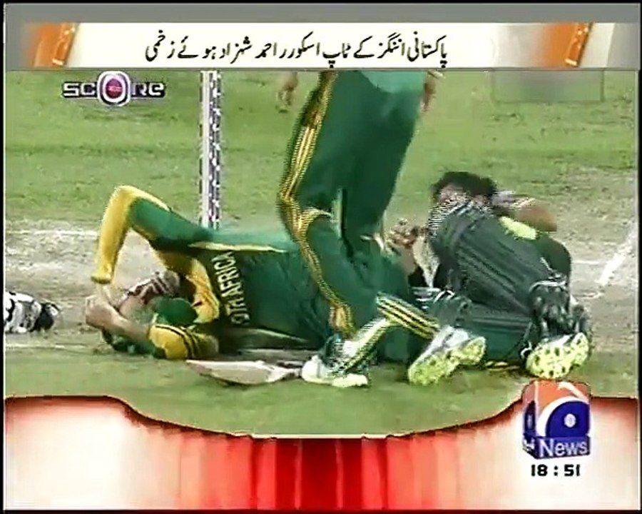 AHMAD SHAHZAD and Faf Du Plessis Collision - 1st Odi Pak Vs S.A