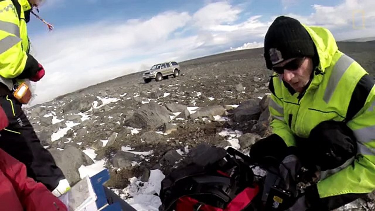 Volcano Super-Team Studies Iceland Eruptions