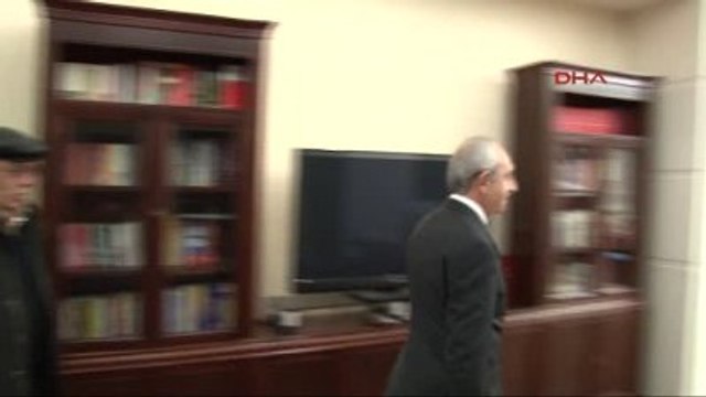 Kılıçdaroğlu, Öğrenci M.e.a. ile Parti Genel Merkezi'nde Görüştü