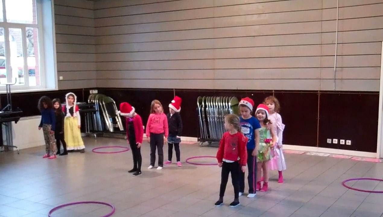 Danse décembre 2014 6-8 ans