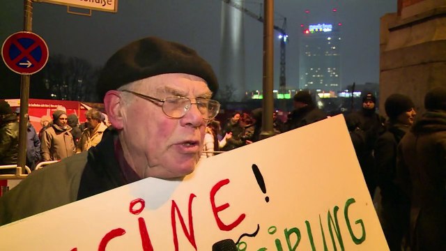 Berlin: manif contre l'islamisation et contre-manif