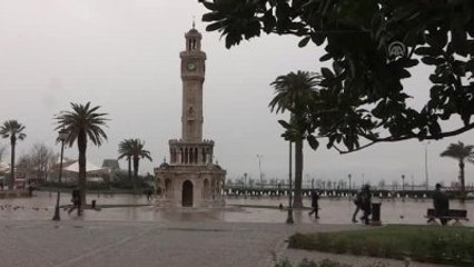 Soğuk Hava Nedeniyle Hayvanlar Yiyecek Bulmakta Zorlanıyor