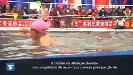 Chine, un festival organise une compétition de nage dans de l’eau glacée