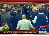 Government Has Put All Their Burden On Military Shoulders-- Sheikh Rasheed Response On NA Adopting 21st Amendment