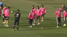 Ramos entrena con el grupo y entra en la convocatoria