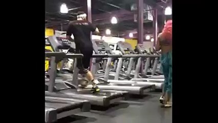 Amazing exercise clip in the Gym.
