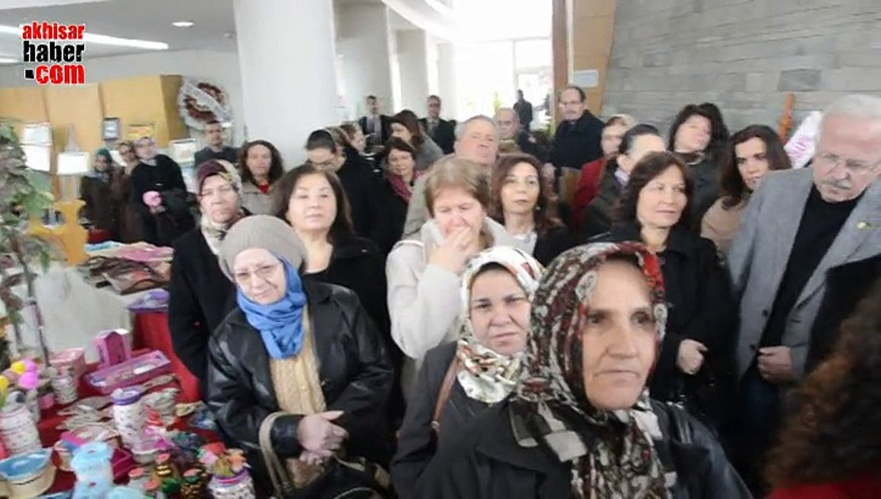 Akhisar Belediyesi Sanat Atölyesi Yeliz Özkilimci Sergi-akhisarhaber