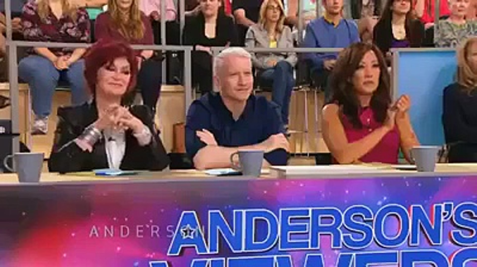 ⁣The world's fastest painter