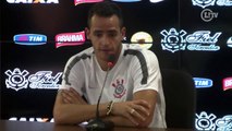 Meia do Corinthians comenta possível chegada de Dudu