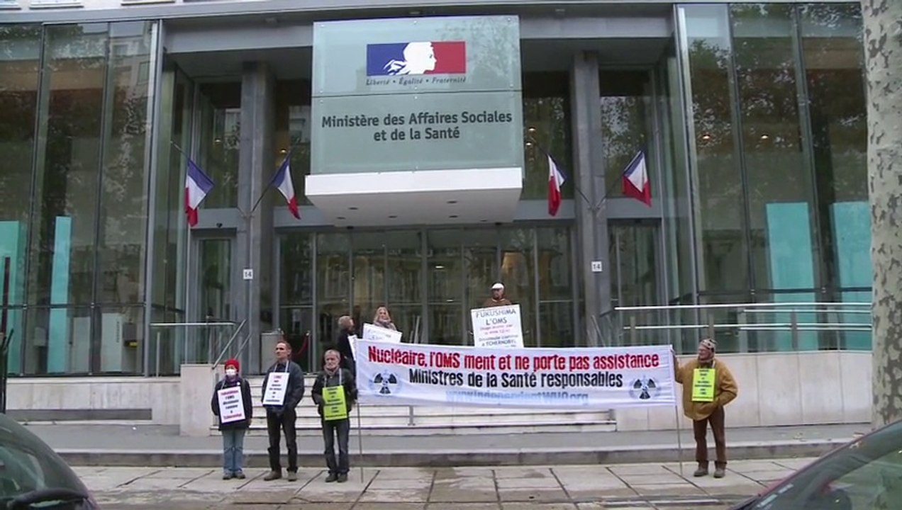 Vigie devant le ministère de la santé à Paris