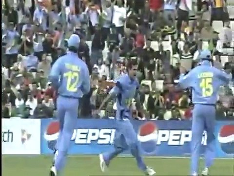 Irfan Pathan, 2 Unplayable Deliveries, 2 Wickets vs Pakistan, 2004 Champions Trophy